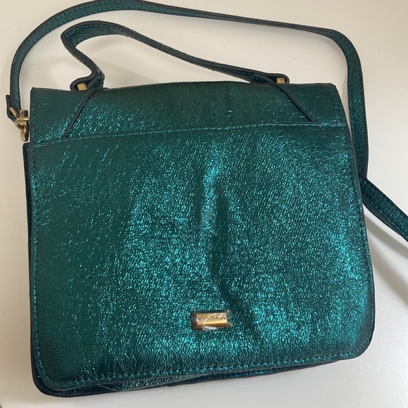 BETSEY JOHNSON metallic bow purse - Picture 5 of 6